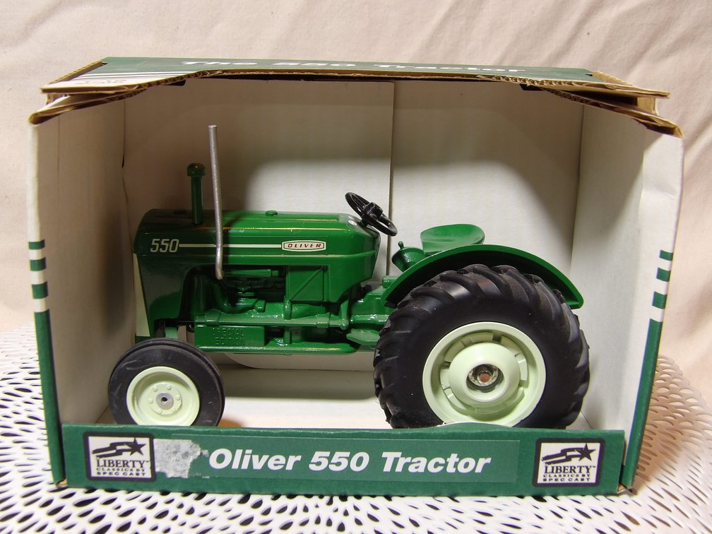 Oliver 550 Tractor