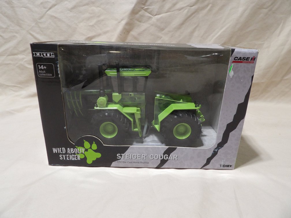 Steiger Cougar "Wild about Steiger" FWD