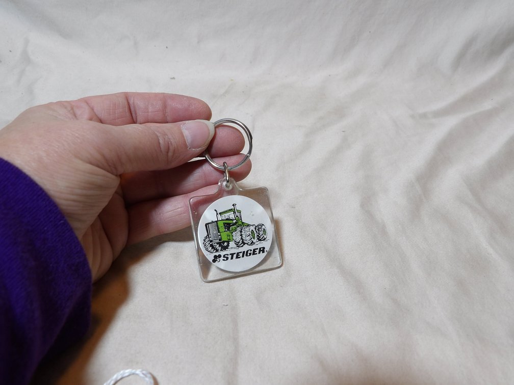 Steiger FWD Key Chain