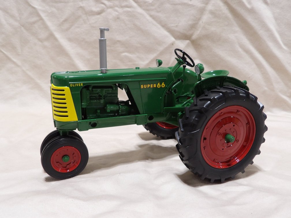 Oliver Super 66 Gas