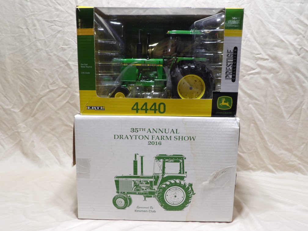 John Deere 4440-Drayton Farm Show