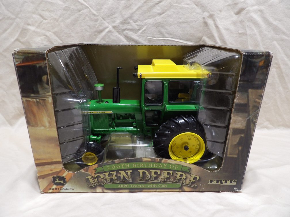 John Deere 4020