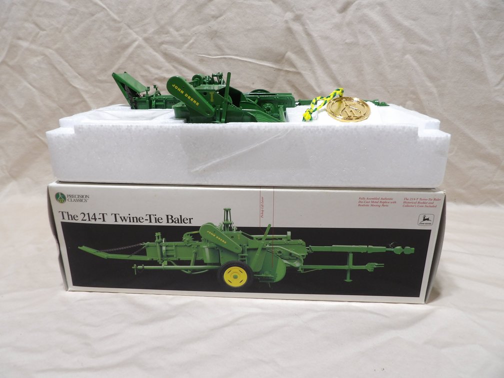 John Deere 214 Twine Tie Bale-Precision