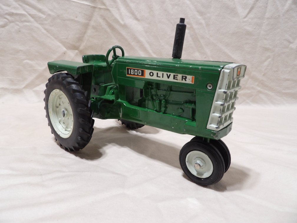 Oliver 1800 Oliver