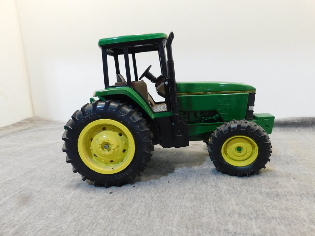 John Deere 7800