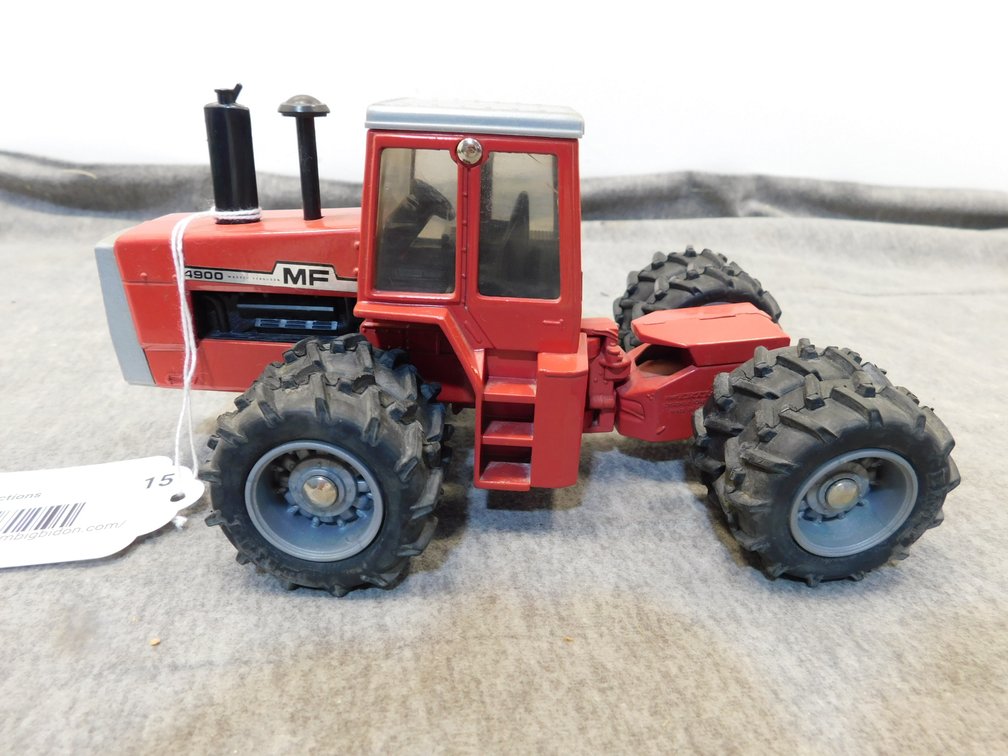 Massey Ferguson 4900