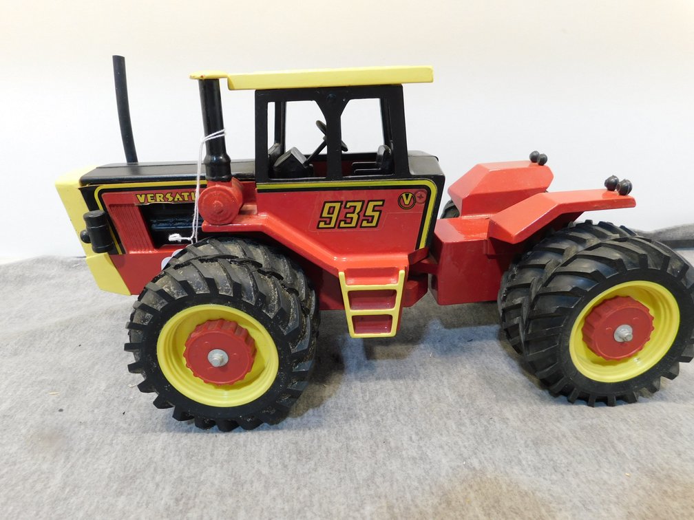 Versatile 935
