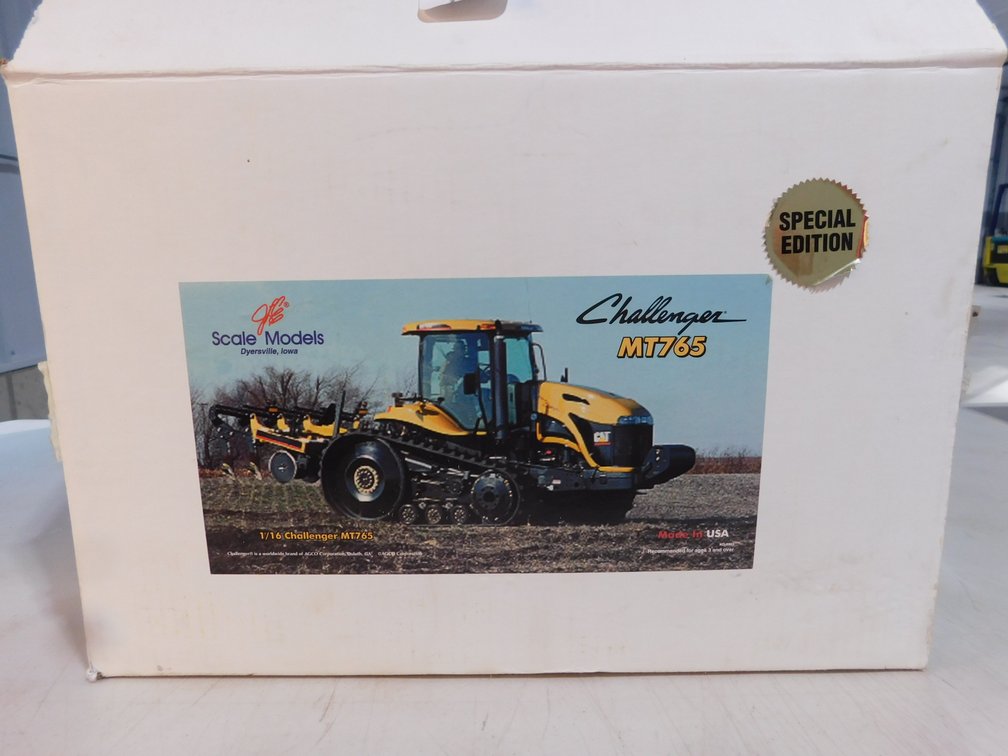 Challenger MT765