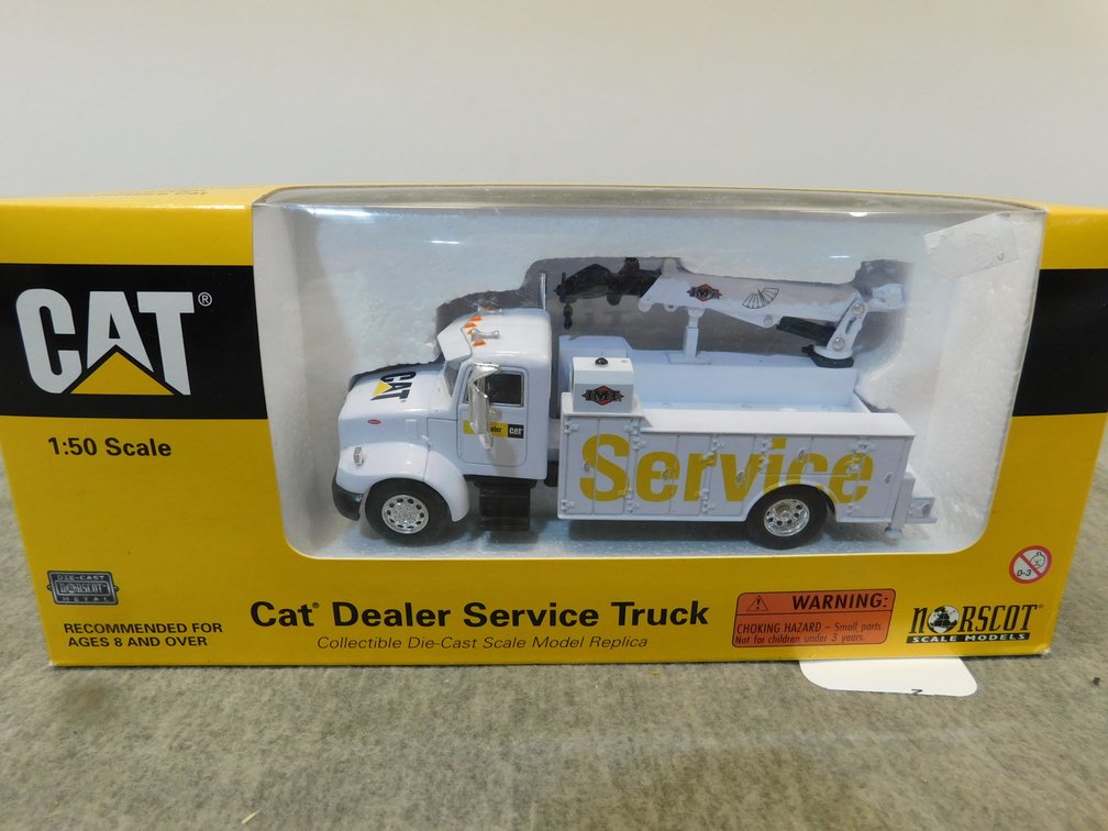 CAT Service Truck