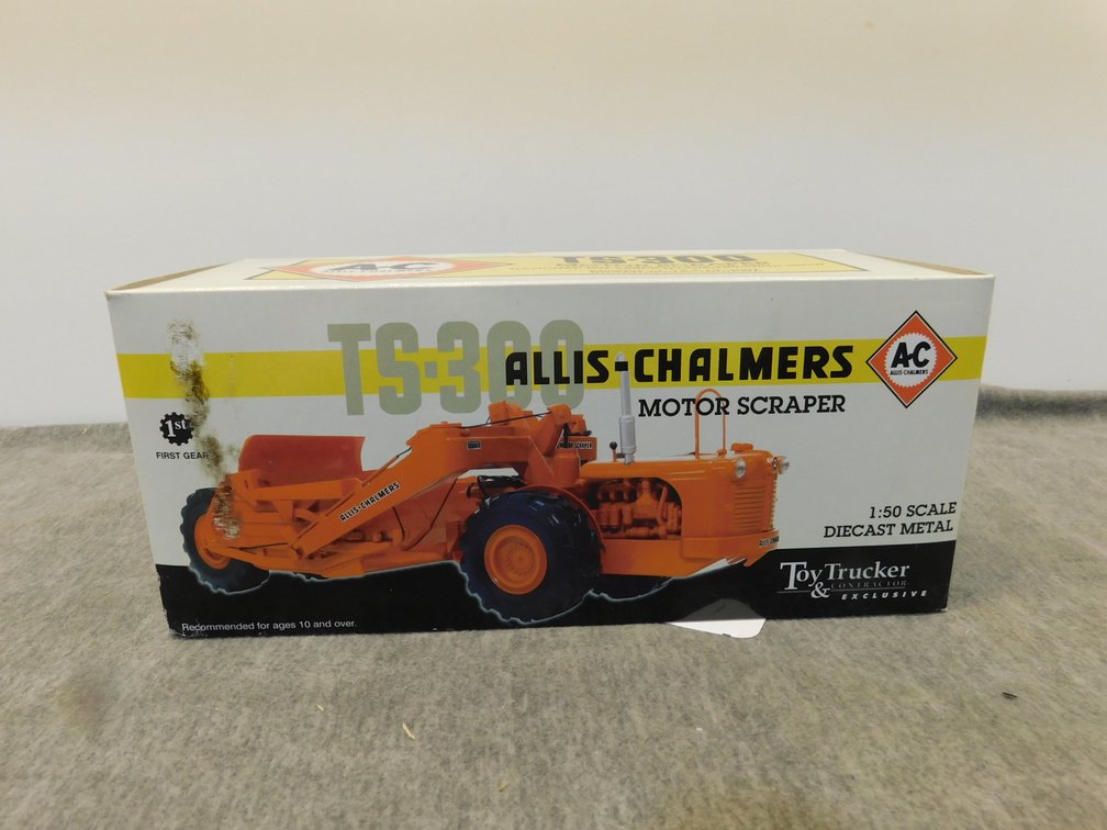 Allis Chalmer TS-300 Motor scraper