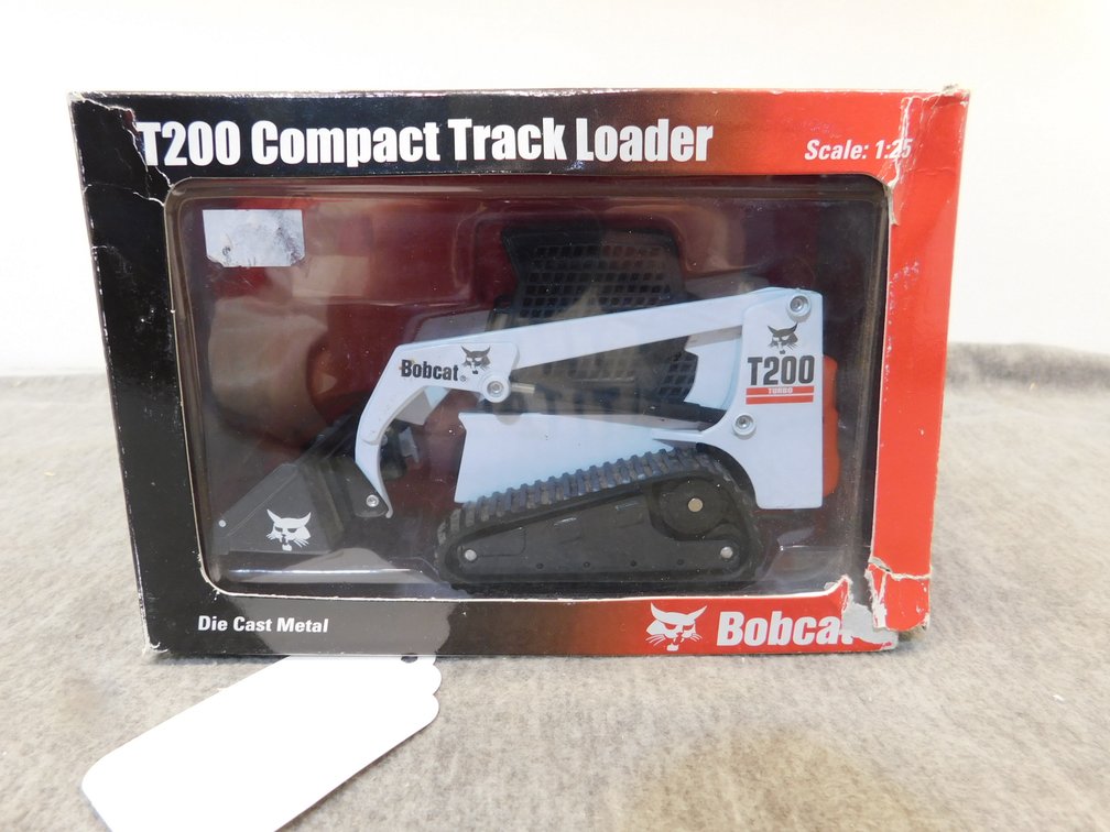 Bobcat T200 Compact Track Loader