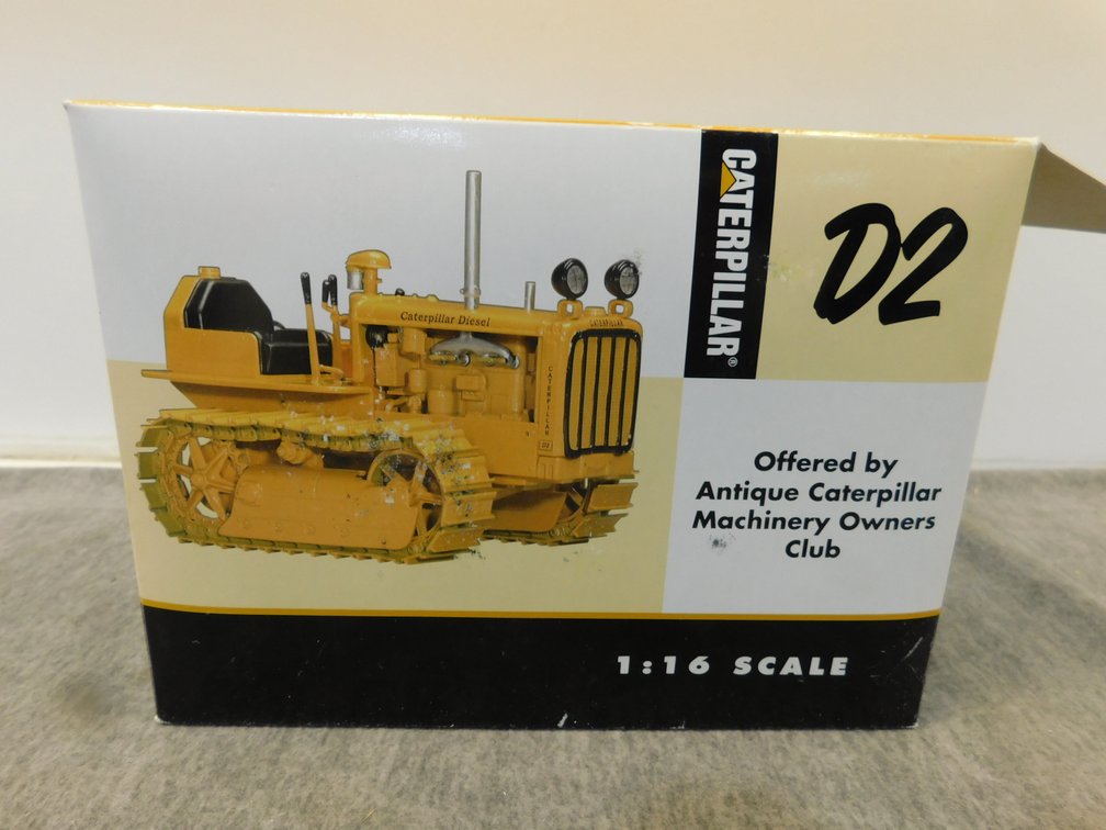CAT D2