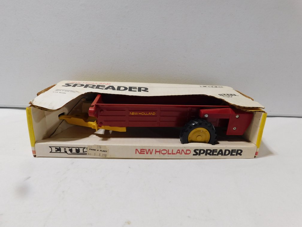 New Holland Spreader