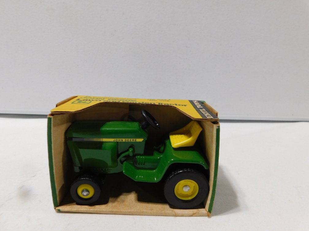 John Deere Lawn and Garden