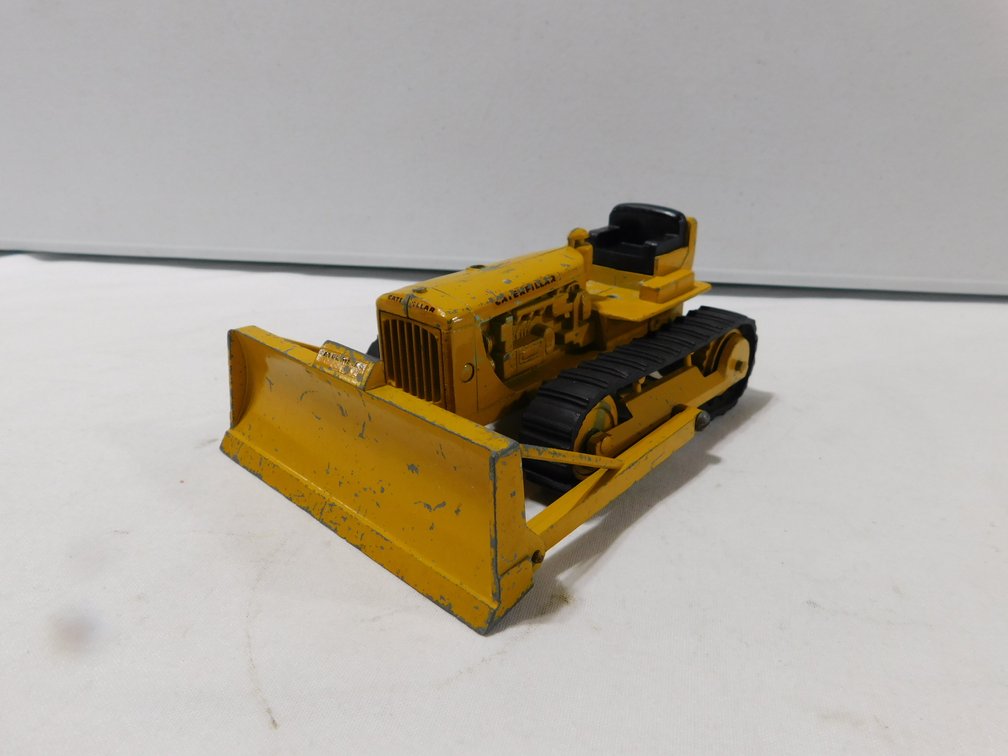 Caterpillar D6 Dozer w/Blade