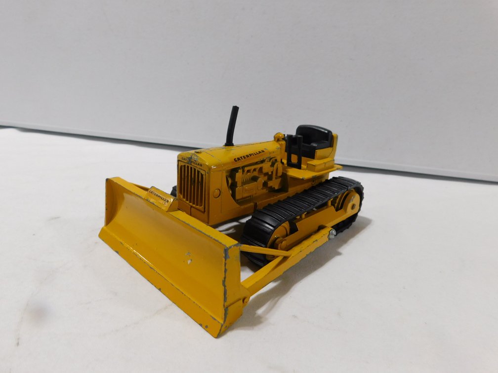Caterpillar D6 Dozer w/Blade