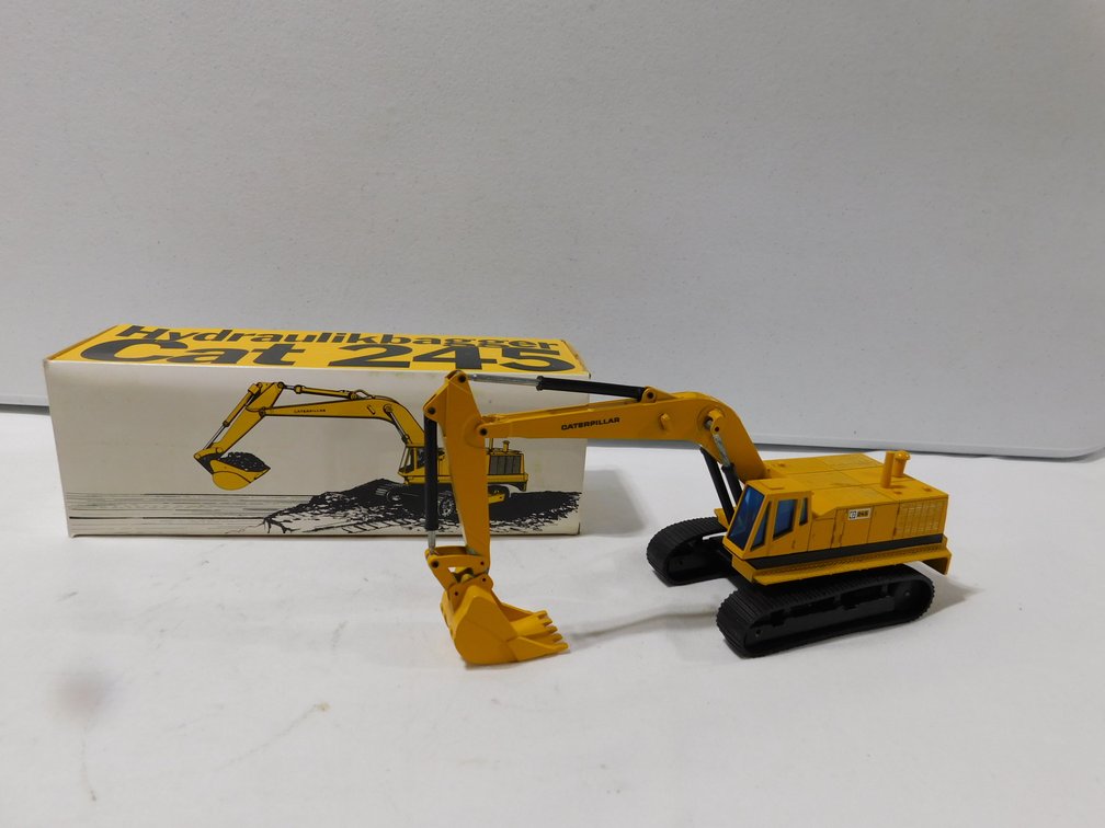 Caterpillar 245 Excavator