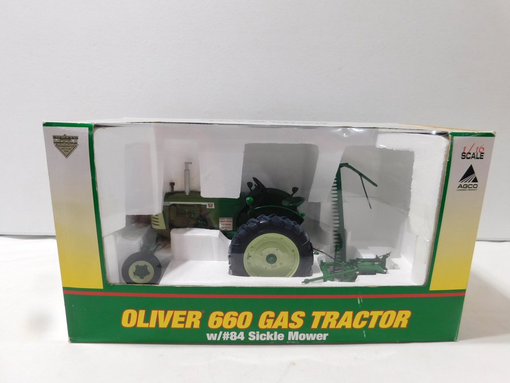 Oliver 660 Gas w#84 Sickle Mower