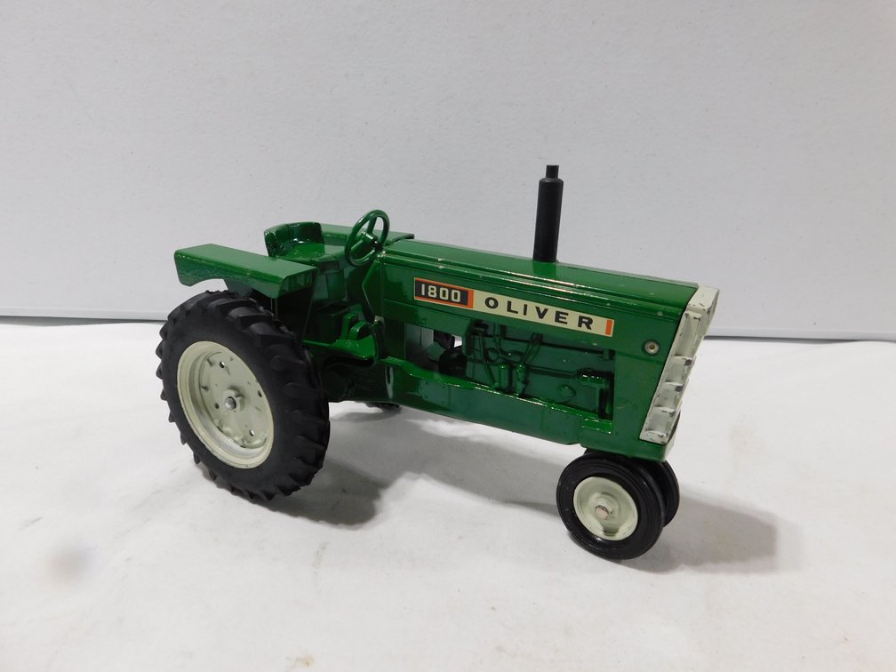 Oliver 1800