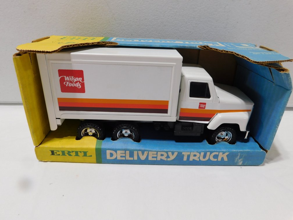 Ertl Delivery Truck