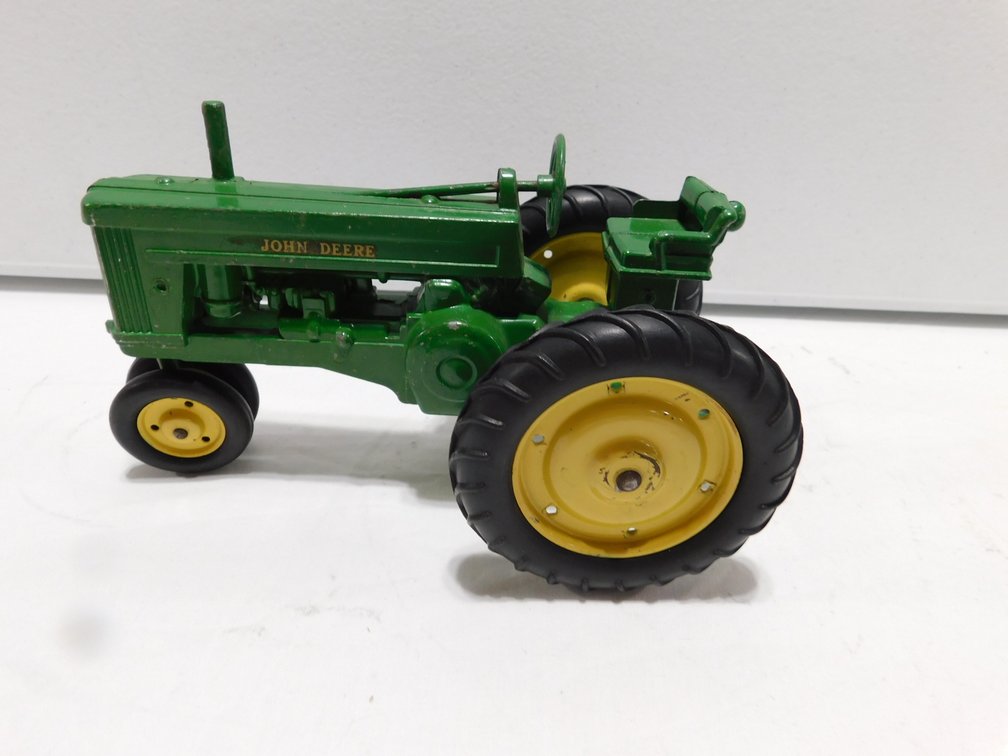 John Deere 60 