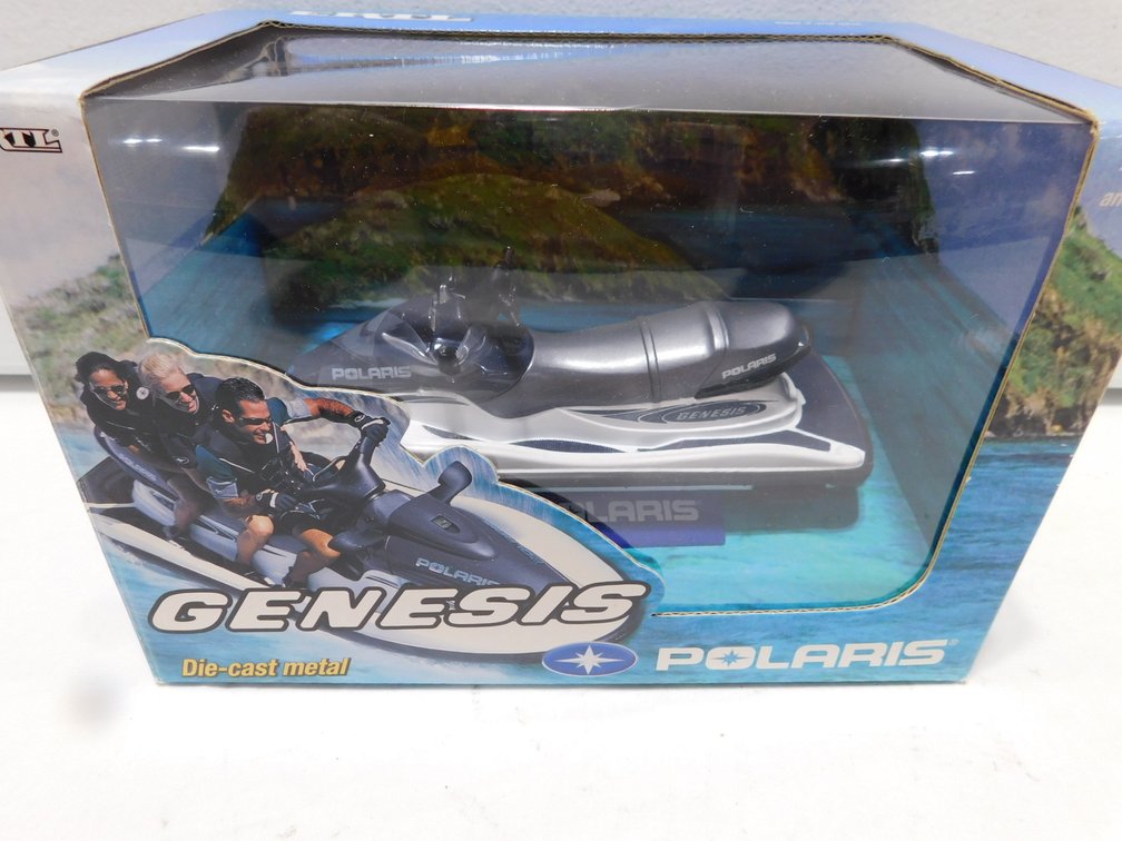 Polaris Genesis wave runner, NIB, sharp piece