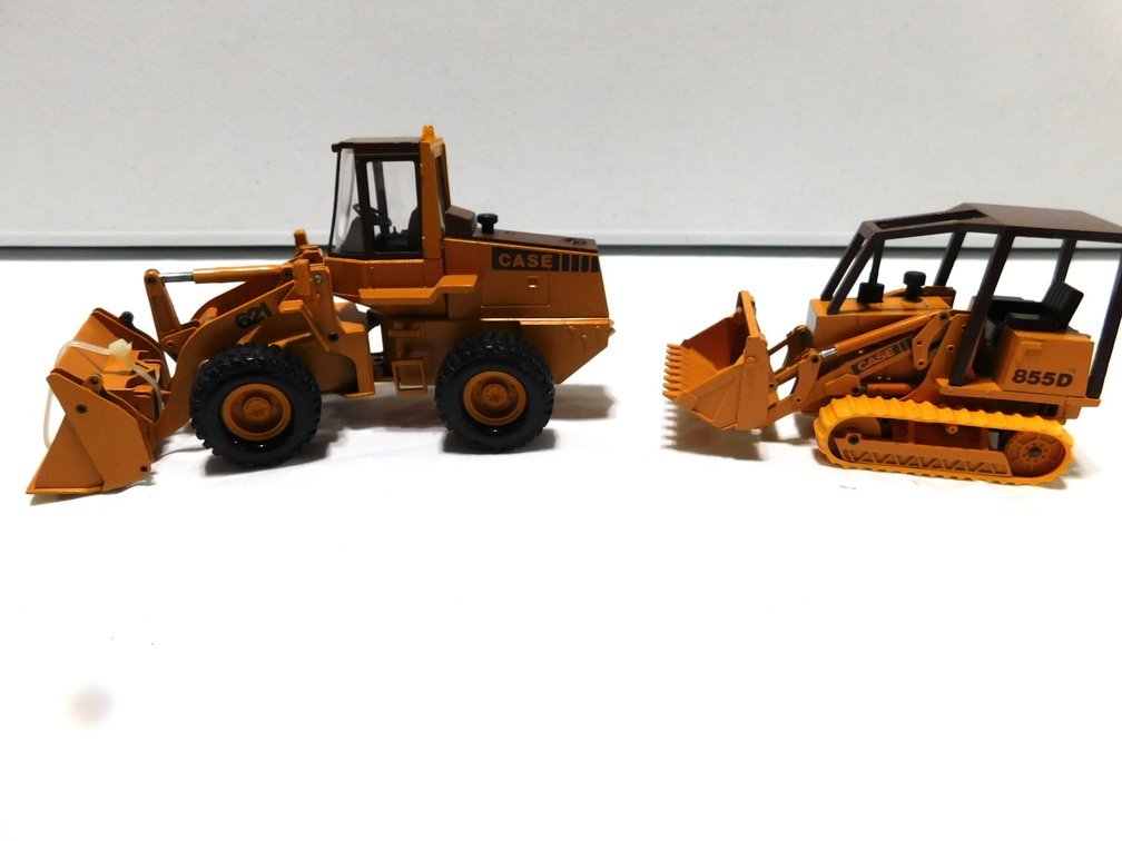 Case Construction Lot