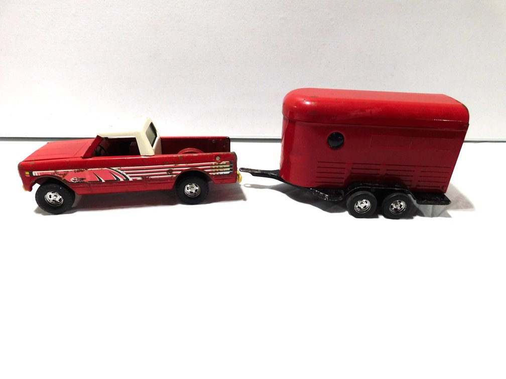 IH Scout Pickup and Horse Trailer