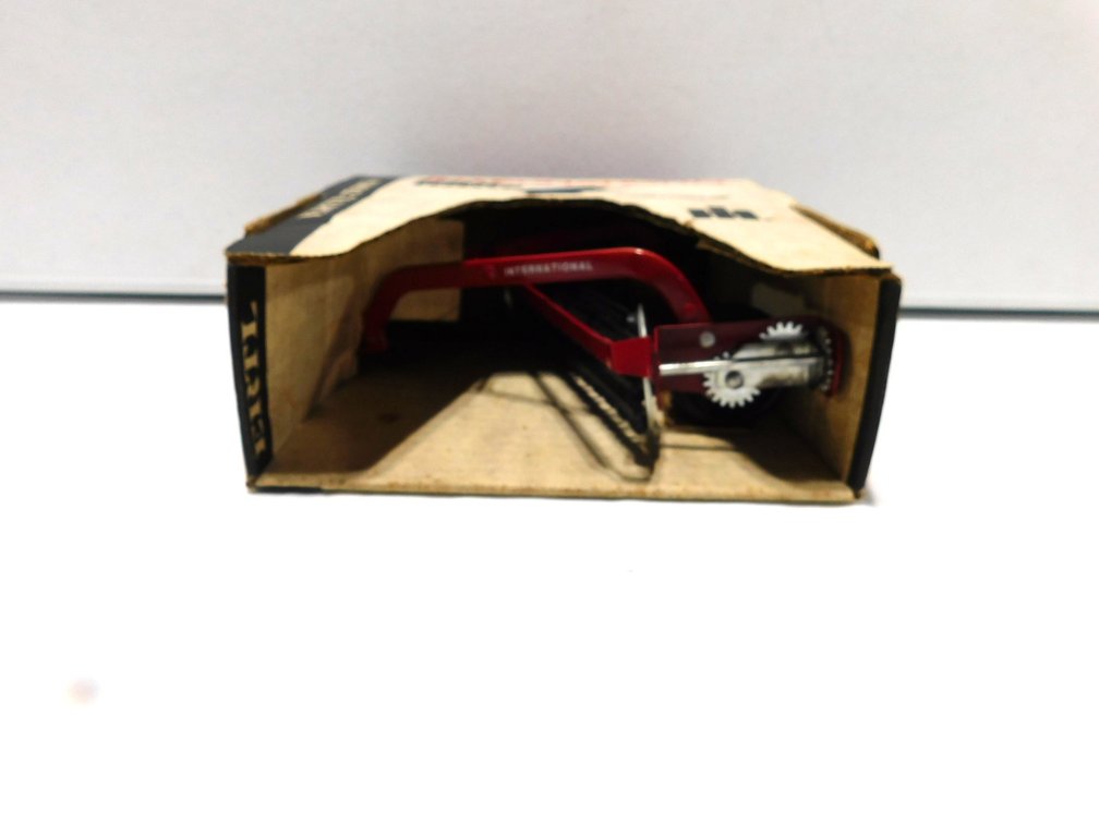 International Side Discharge Rake