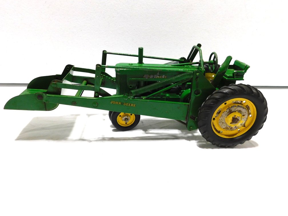 John Deere 60 w/ loader