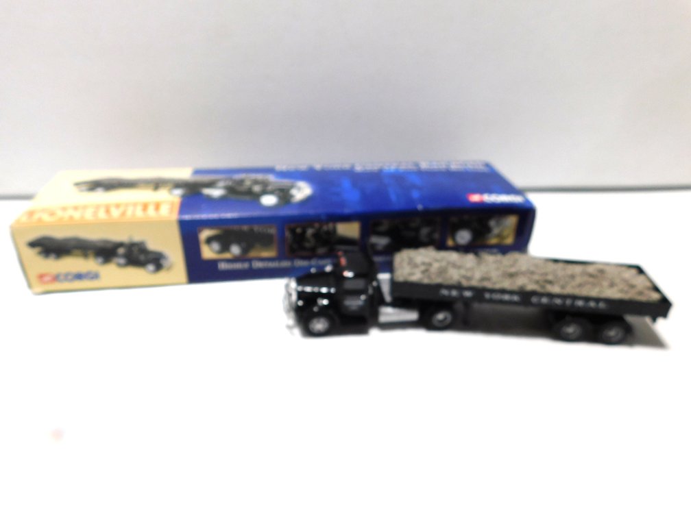 Lionelville Rock Truck