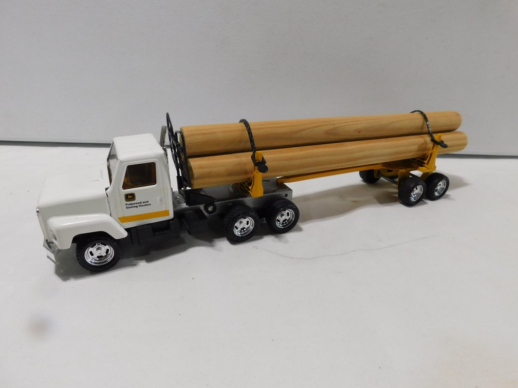 John Deere Logging Truck