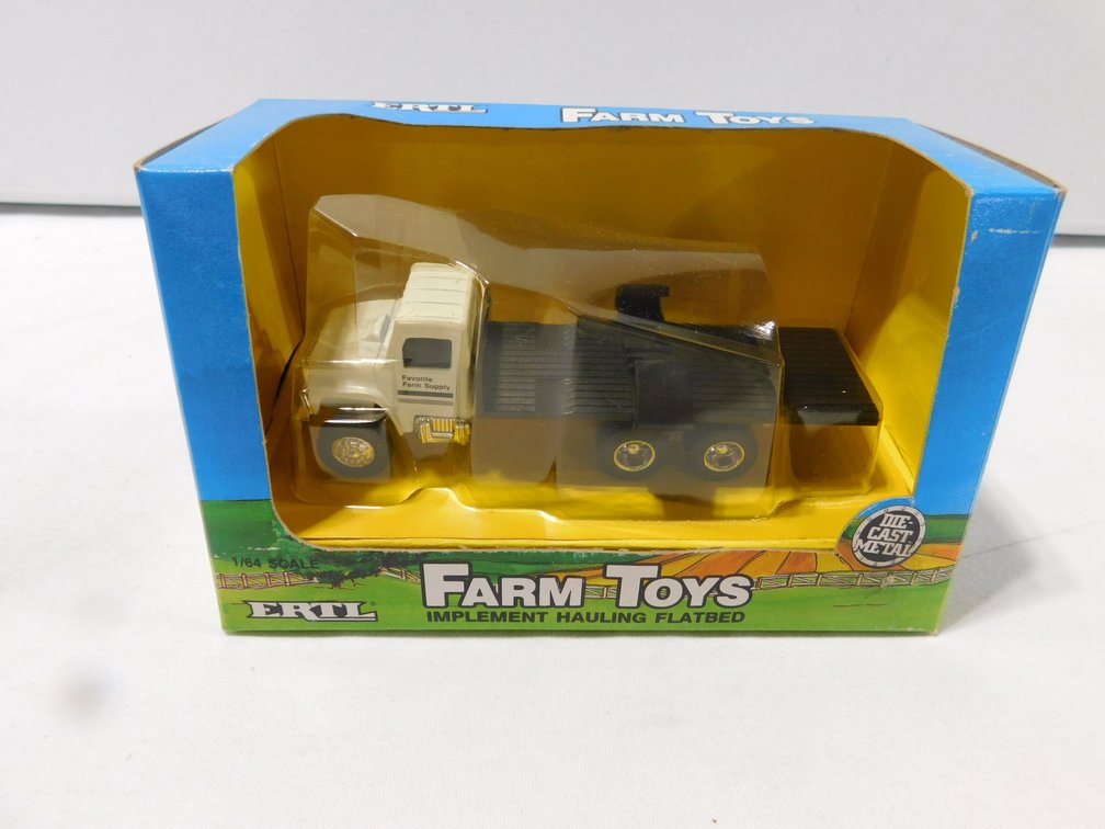 Farm Toy Implement Hauler