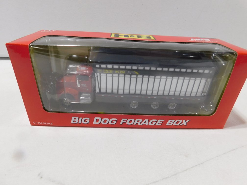 H and S Big Dog Forage Box