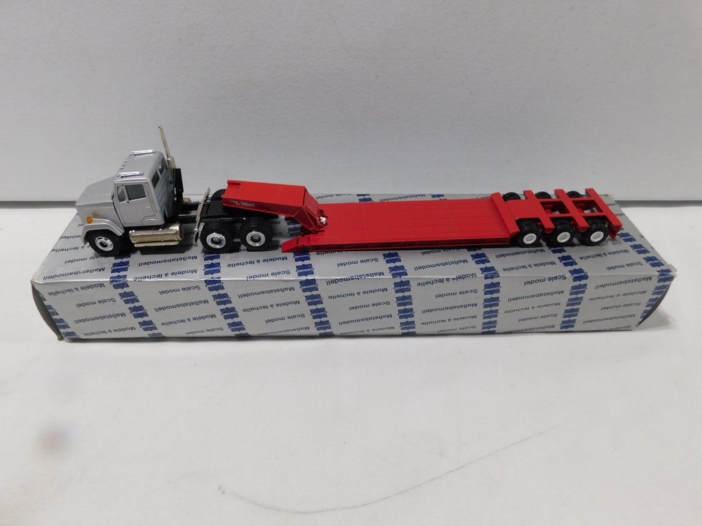 Conrad Freightliner w/ Talbert Detach Trailer
