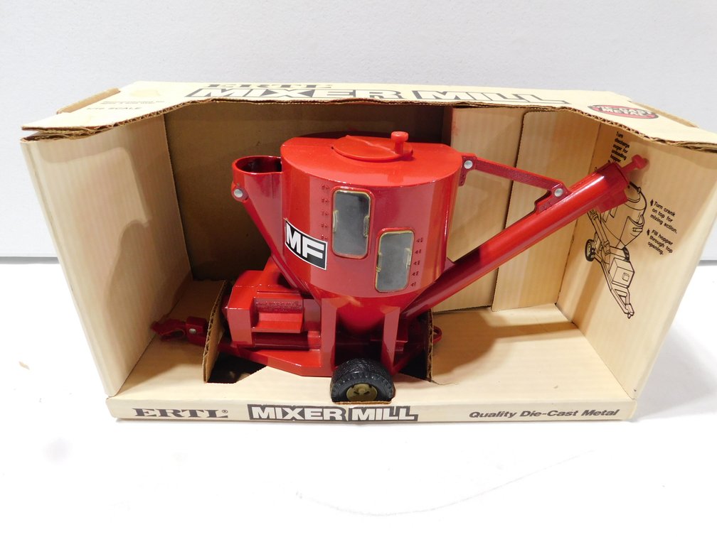 Massey Ferguson Grinder Mixer