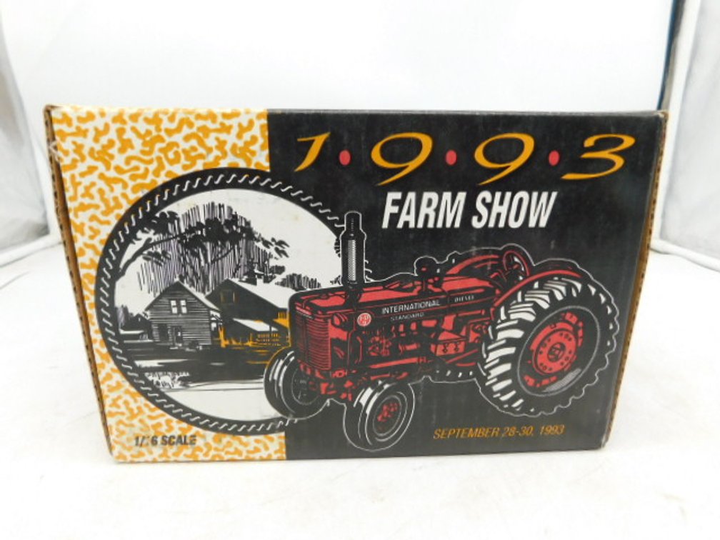 International ID-9 Farm Show