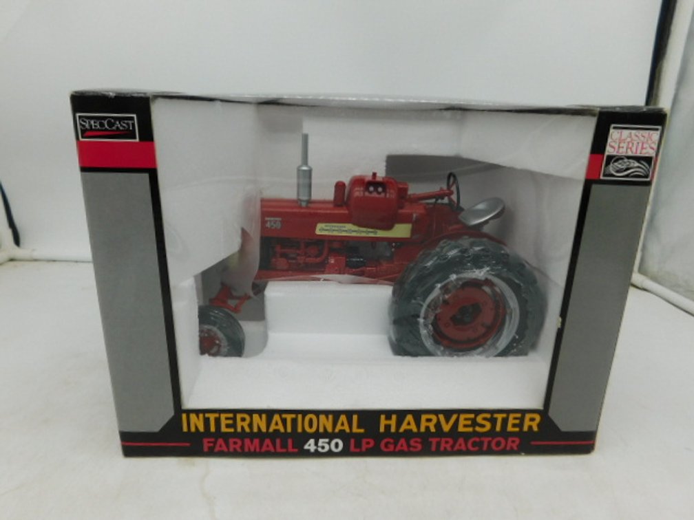 Farmall 450 LP Gas Tractor