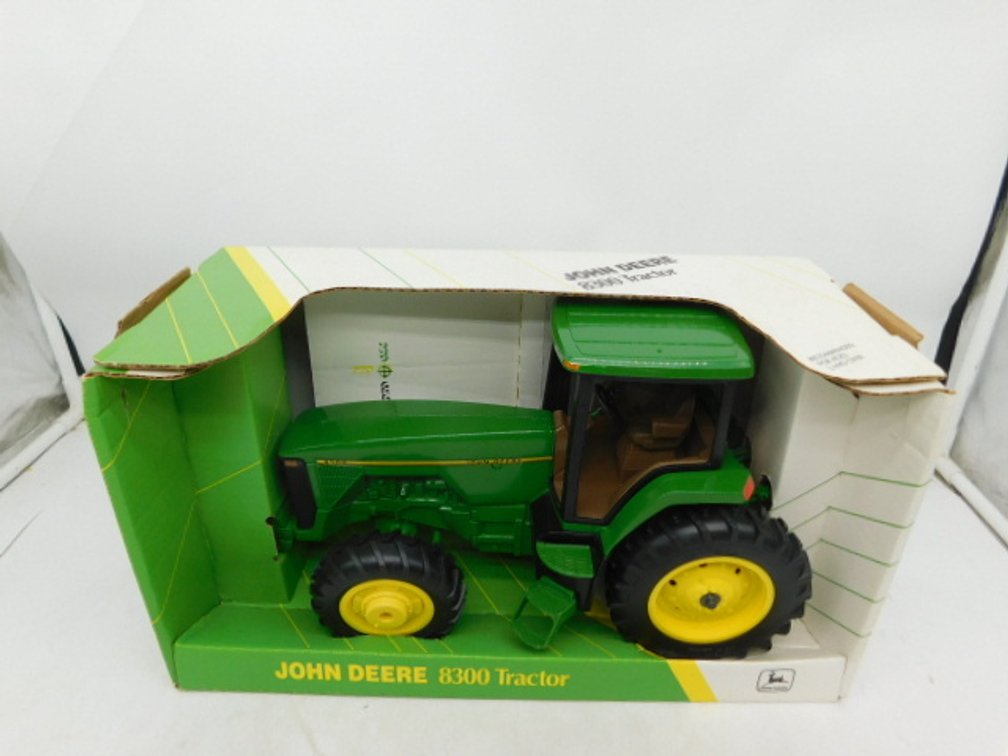 John Deere 8300 FWA