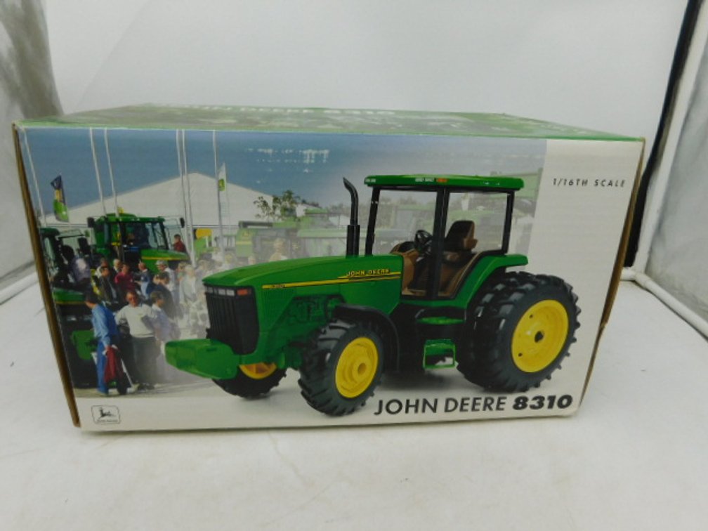 John Deere 8310 -Farm Show 1999