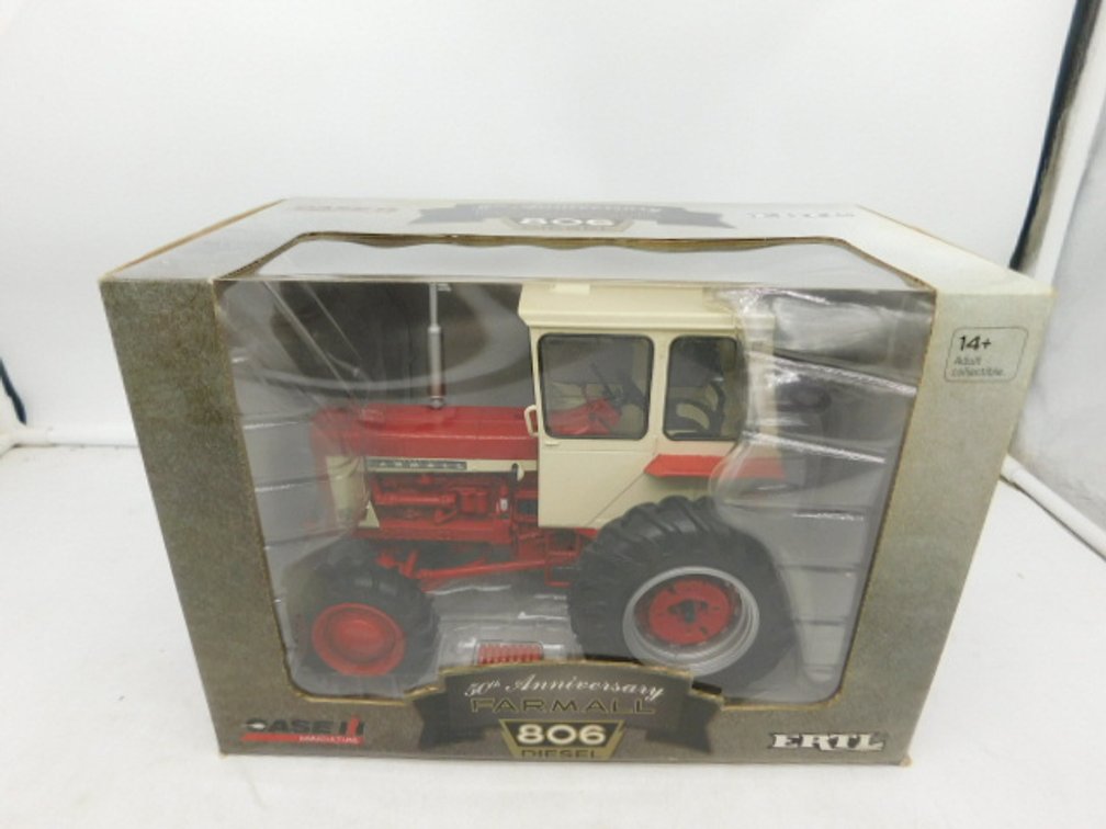 Farmall 806 FWA/cab-50th Anniversary