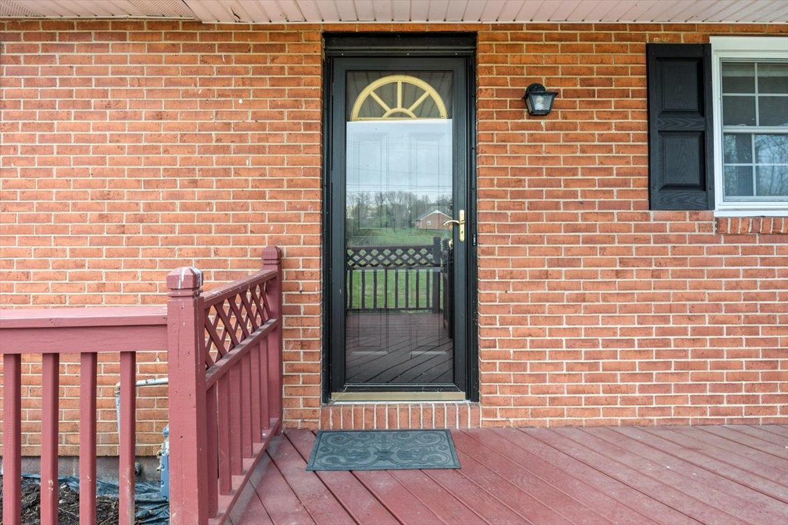 Image for Oakes' Estate Home - Waynesboro