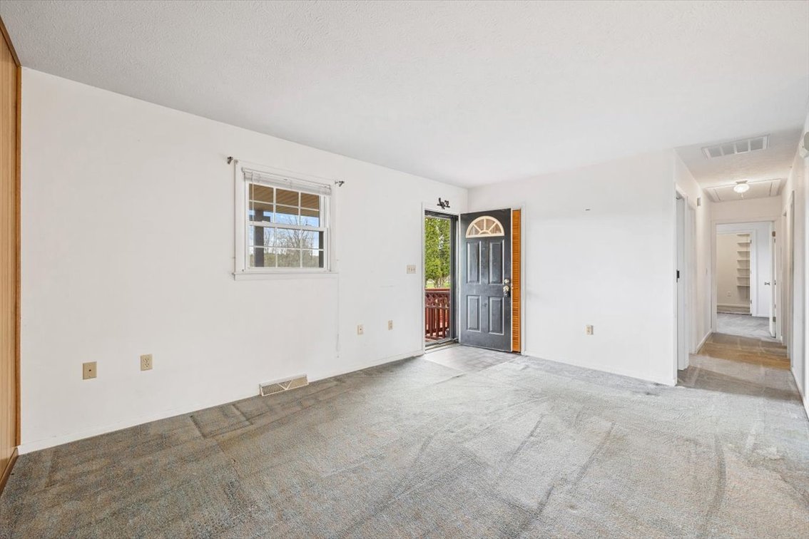 Image for Oakes' Estate Home - Waynesboro