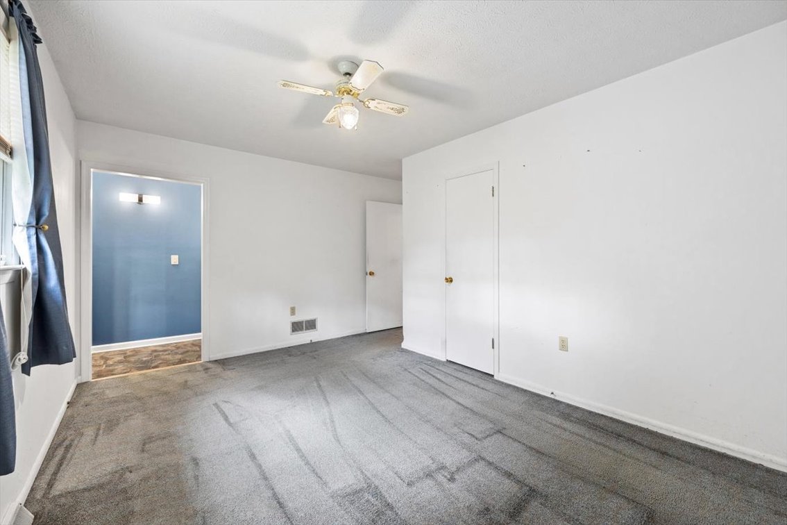 Image for Oakes' Estate Home - Waynesboro