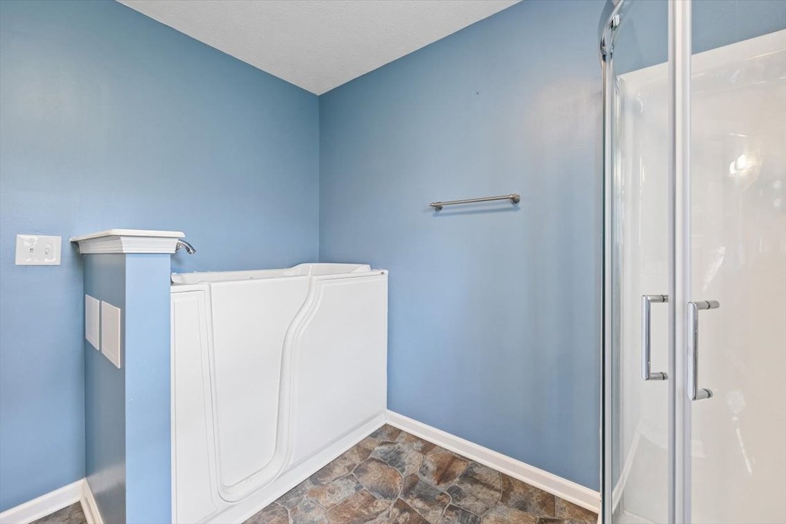 Image for Oakes' Estate Home - Waynesboro