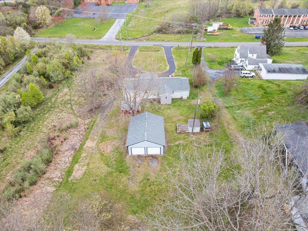 Image for Oakes' Estate Home - Waynesboro