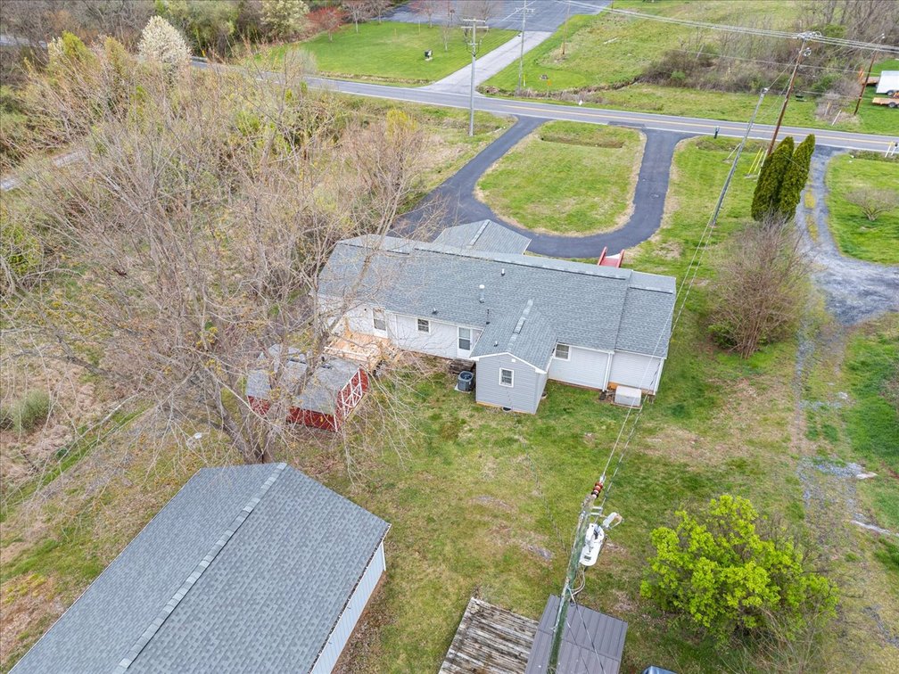 Image for Oakes' Estate Home - Waynesboro