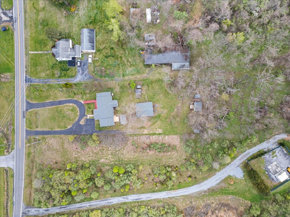 Image for Oakes' Estate Home - Waynesboro