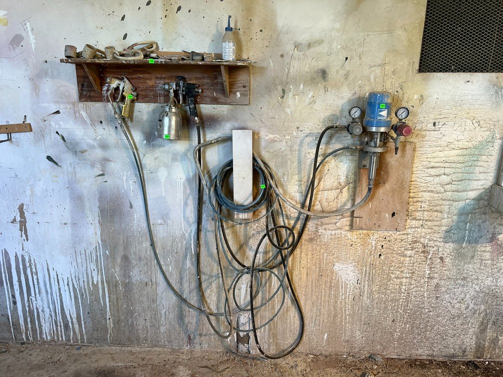 Kremlin paint sprayer