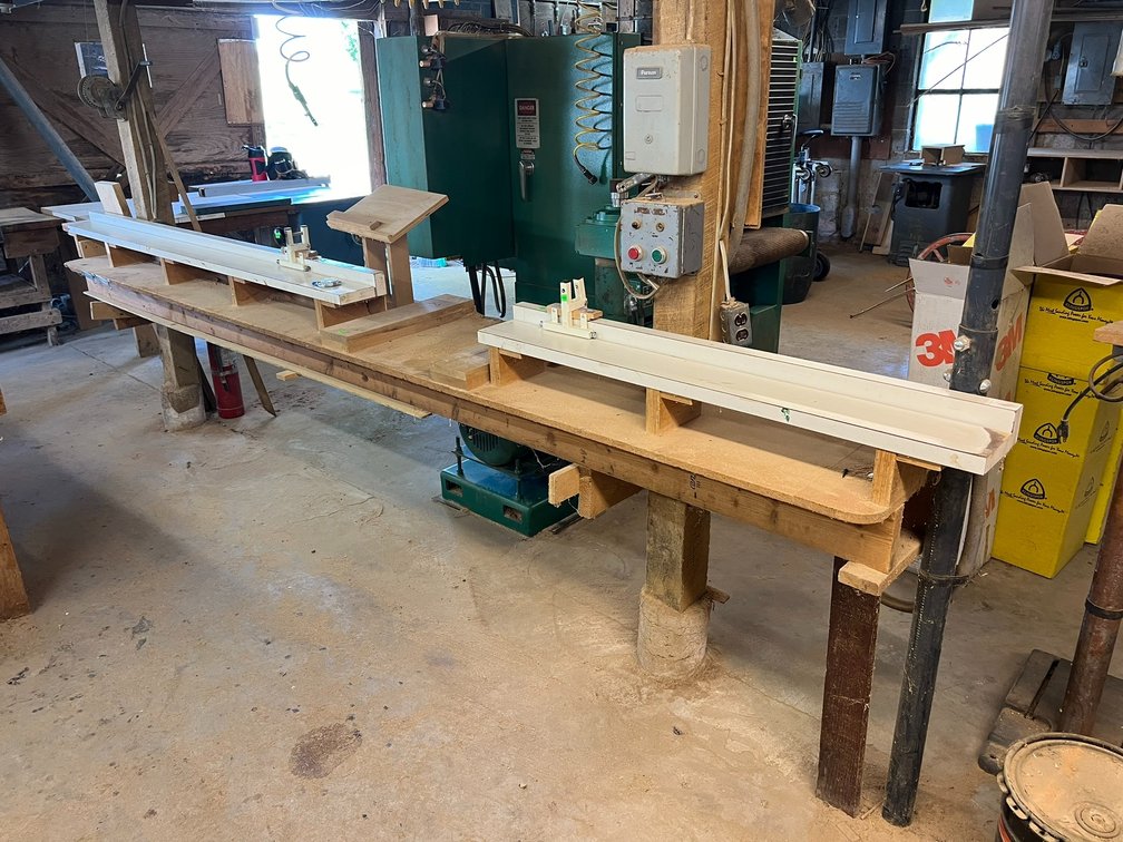 7'6" Saw table with Biesemeyer cut off saw stop